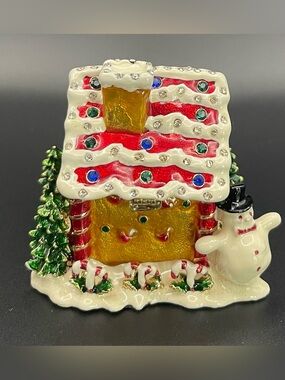 NWT Catalog Favorites Bejeweled Gingerbread House Hinged Trinket Box